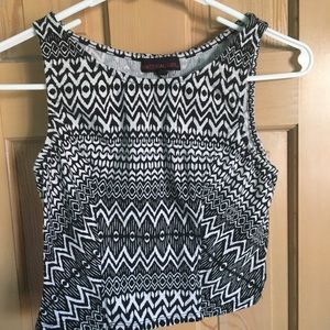 TRIBAL PRINT CROP TOP